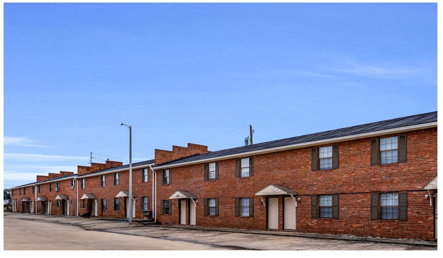 More Photos Of 201 Lynn Ln, Starkville Apartments For Sale