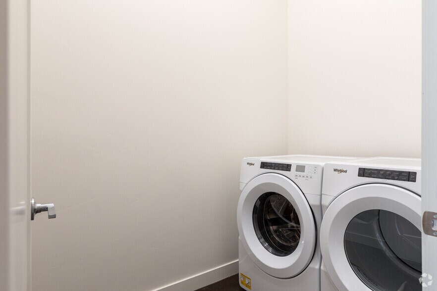 More Photos Of 218 S 200 E, Salt Lake City Apartments For Sale