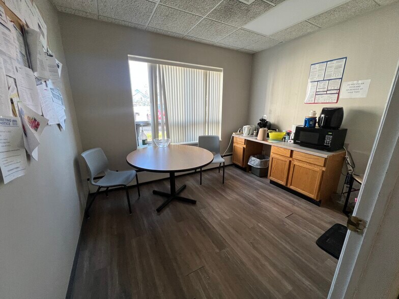More Photos Of 170 East Ave, Lockport Office For Sale