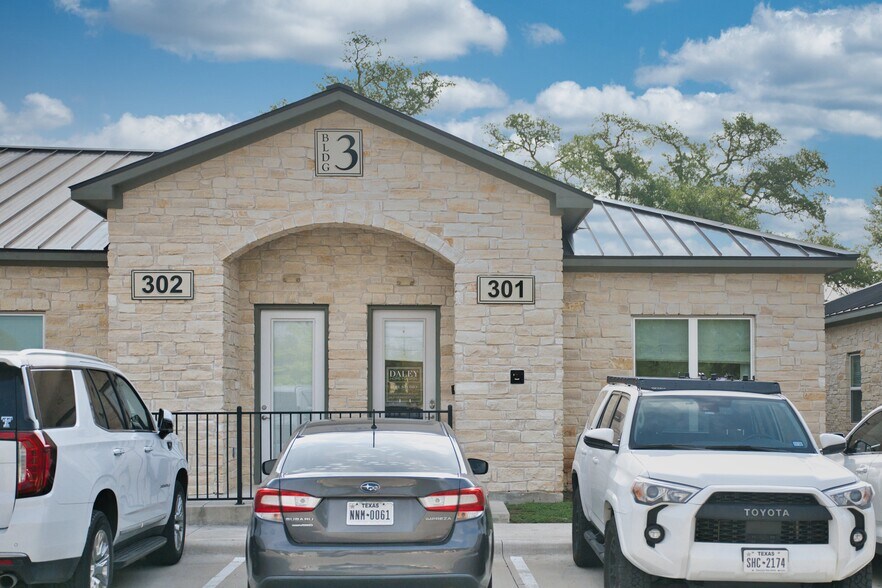 More Photos Of 3000 Polar Ln, Cedar Park Office For Lease