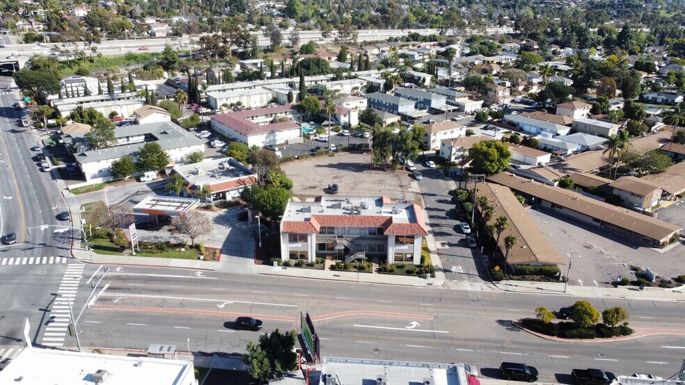 More Photos Of 8893 La Mesa Blvd, La Mesa Medical For Lease