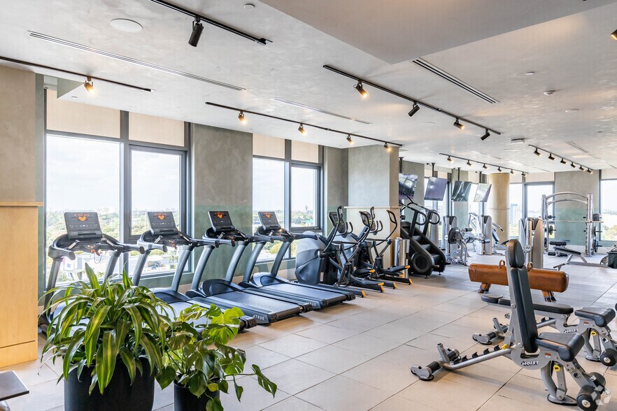 More Photos Of 252-286 NW 29th St, Miami Apartments For Lease