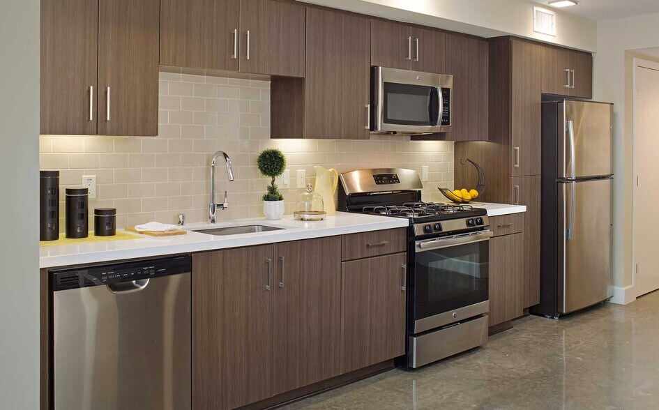 More Photos Of 7400 Center Ave, Huntington Beach Apartments For Lease