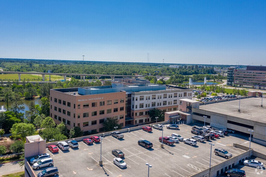 More Photos Of 17350 St. Lukes Way, The Woodlands Medical For Lease