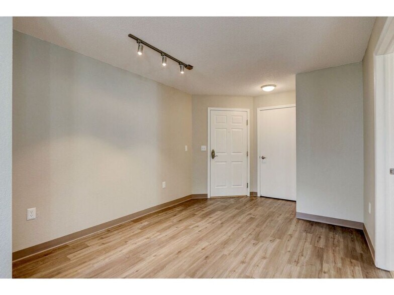 More Photos Of 234 W Main St, Waukesha Apartments For Lease