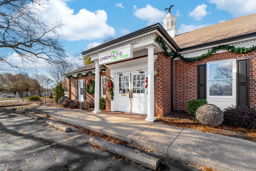 More Photos Of 824 S Dekalb St, Shelby Medical For Sale