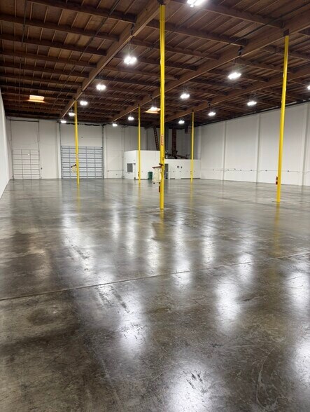 More Photos Of 2031-2039 American Ave, Hayward Warehouse For Lease