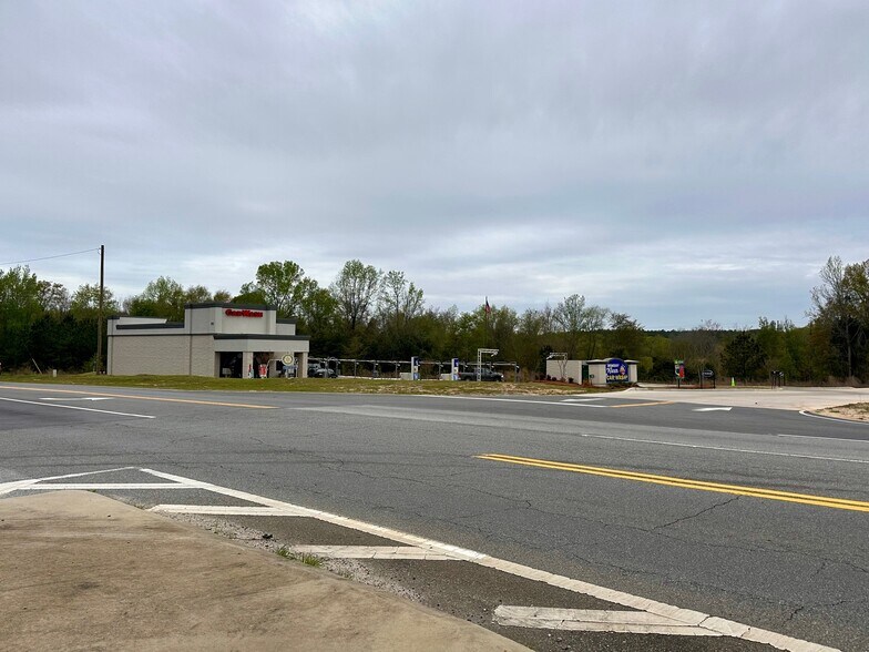 More Photos Of 365 GA Highway 26 E, Cochran Carwash For Sale