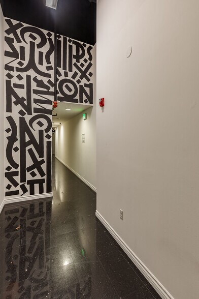 More Photos Of 735 S Broadway, Los Angeles Storefront For Sale