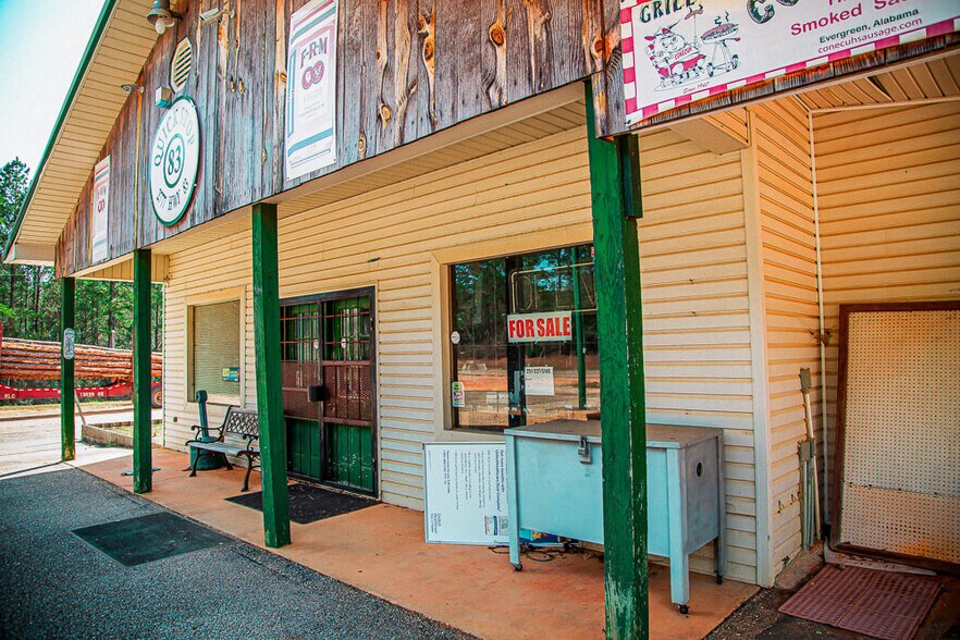 More Photos Of 2777 Hwy 83, Evergreen Service Station For Sale