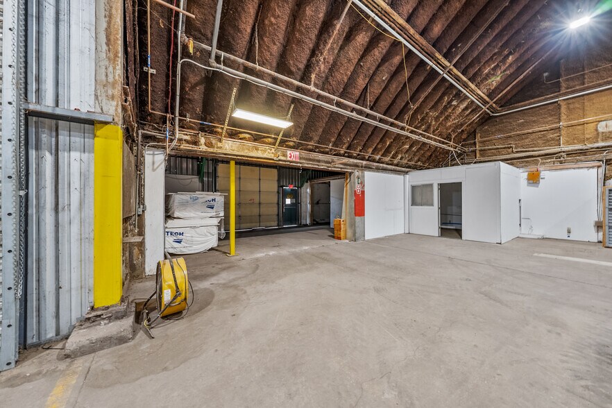 More Photos Of 1385 Antelope Rd, White City Manufacturing For Lease