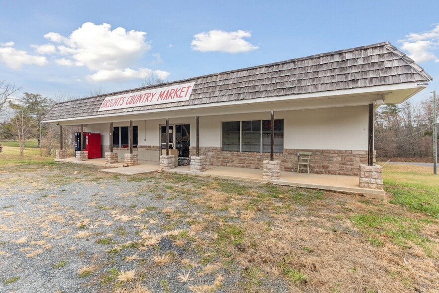More Photos Of 3628 Brights Rd, Pittsville General Retail For Sale