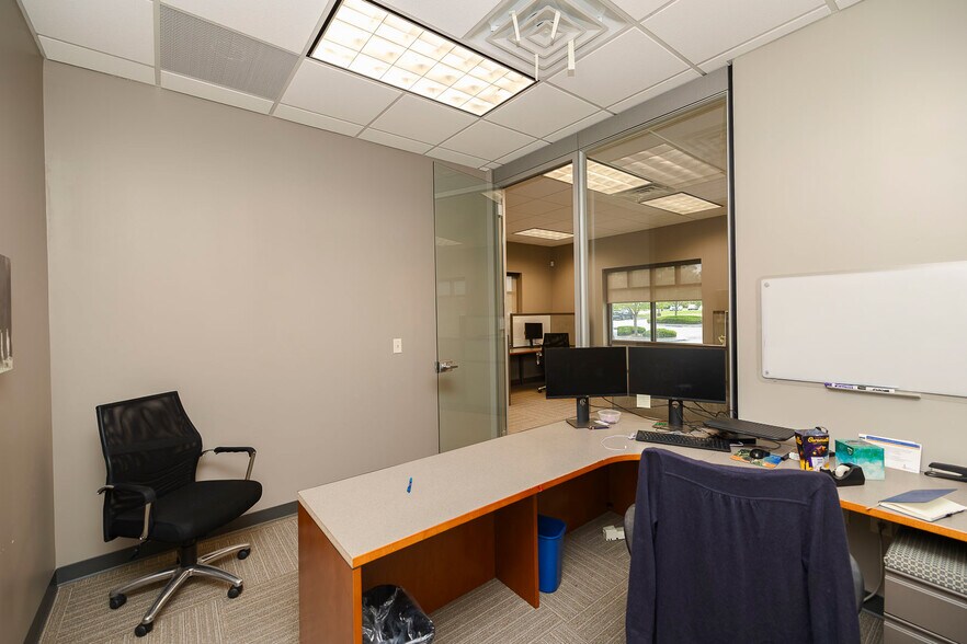 More Photos Of 13203 W 21st Ct N, Wichita Office For Sale