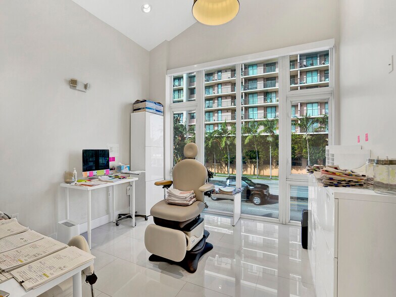 More Photos Of 1675 SW 27th Ave, Miami Medical For Sale