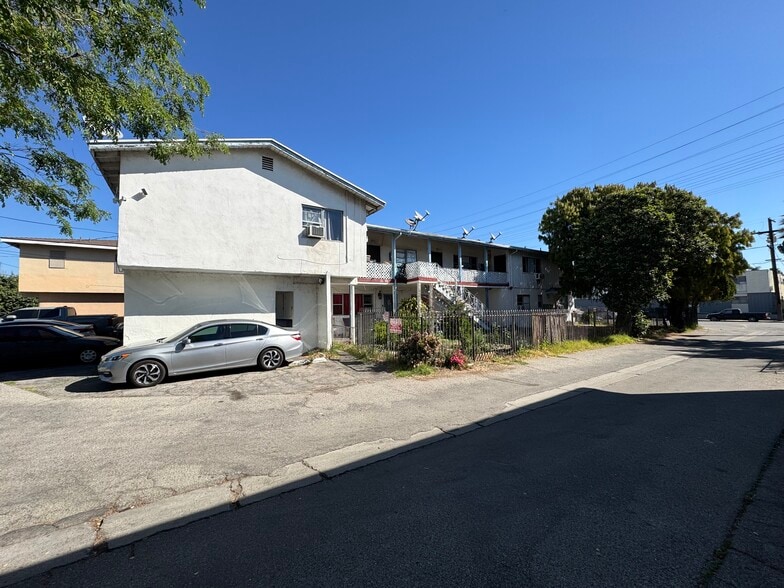 More Photos Of 6853 Fulton Ave, North Hollywood Apartments For Sale