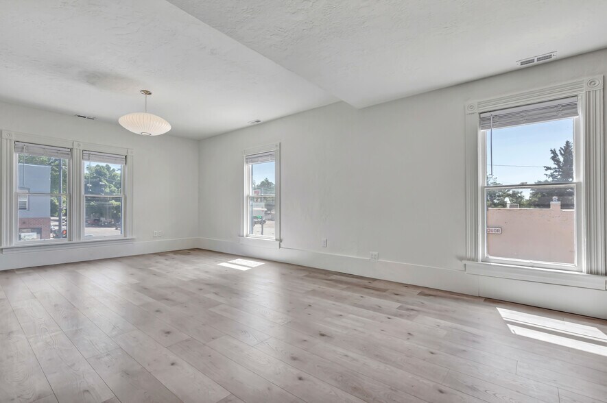 More Photos Of 1501 W Colorado Ave, Colorado Springs Storefront Retail Residential For Sale