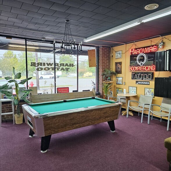 More Photos Of 917-919 N Marine Blvd, Jacksonville Freestanding For Sale