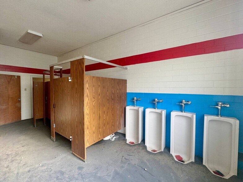 More Photos Of 111 W College Ave, Shelbina Schools For Sale