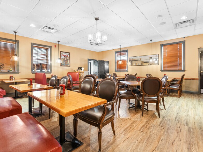 More Photos Of 176 Columbus Ave, Pawtucket General Retail For Sale