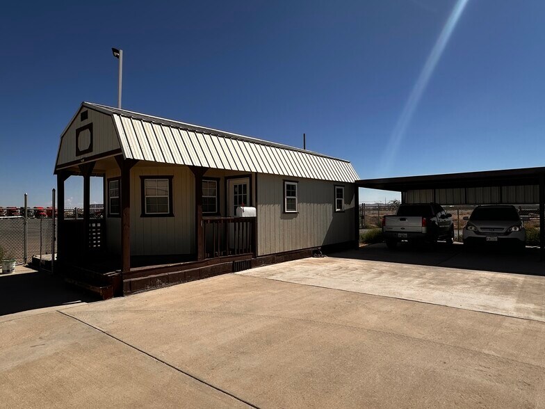 More Photos Of 13949 Windermere ave, El Paso Warehouse For Sale