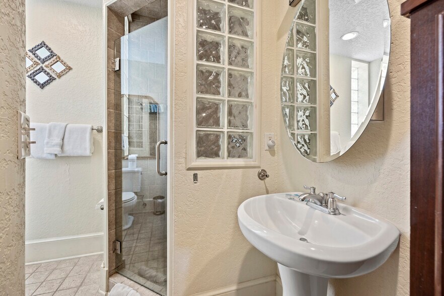 More Photos Of 92 Washington St, Saint Augustine Specialty For Sale