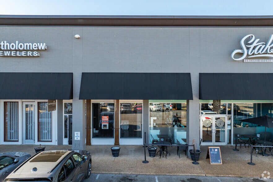 More Photos Of 4609-4637 Poplar Ave, Memphis Unknown For Sale