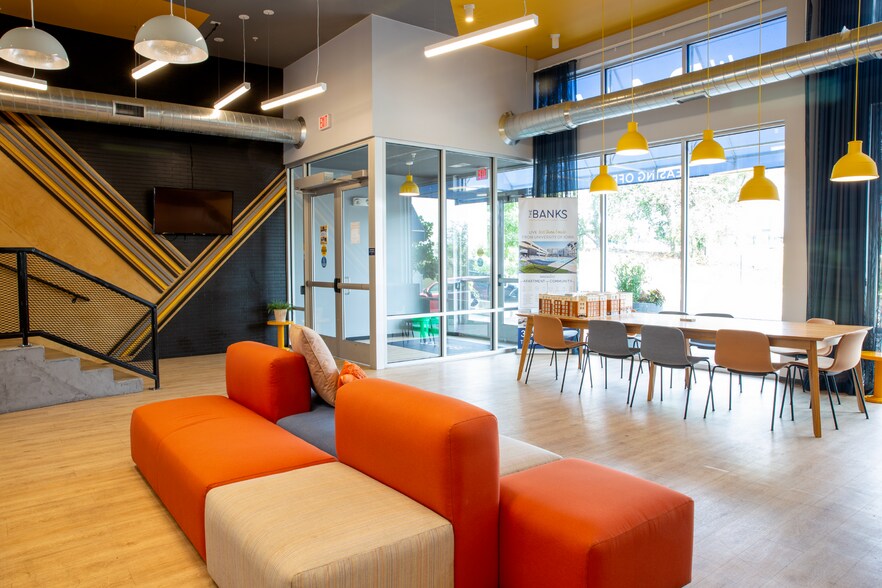 More Photos Of 104 E 7th St, Coralville Apartments For Lease