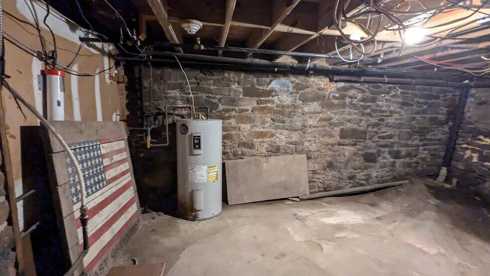 More Photos Of 47, 53-55 Congress Street, Troy General Retail For Sale
