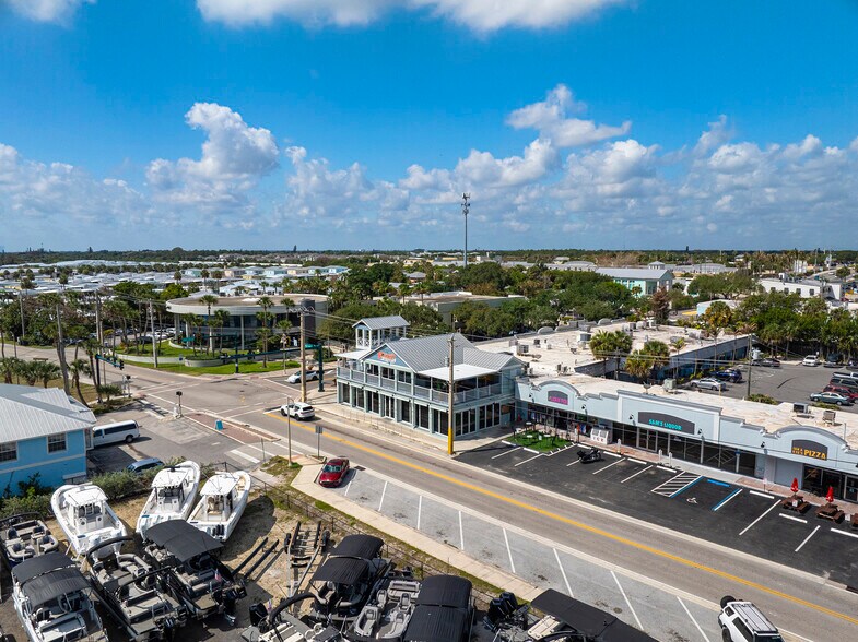More Photos Of 2019 NE Jensen Beach Blvd, Jensen Beach Storefront Retail Office For Lease
