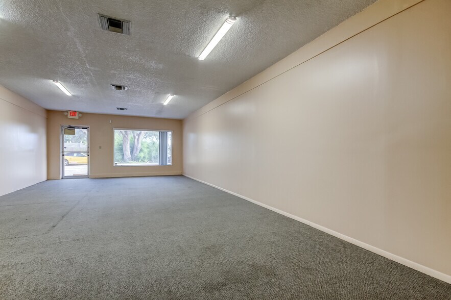 More Photos Of 3333 US Highway 19, Holiday Freestanding For Lease