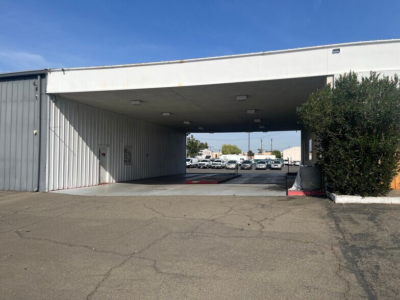 More Photos Of 1757-1761 Fulton Ave, Sacramento Auto Dealership For Sale
