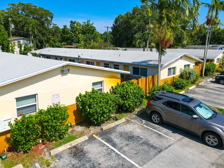 Primary Photo Of 700 SW 15th Ave, Fort Lauderdale Multifamily For Sale