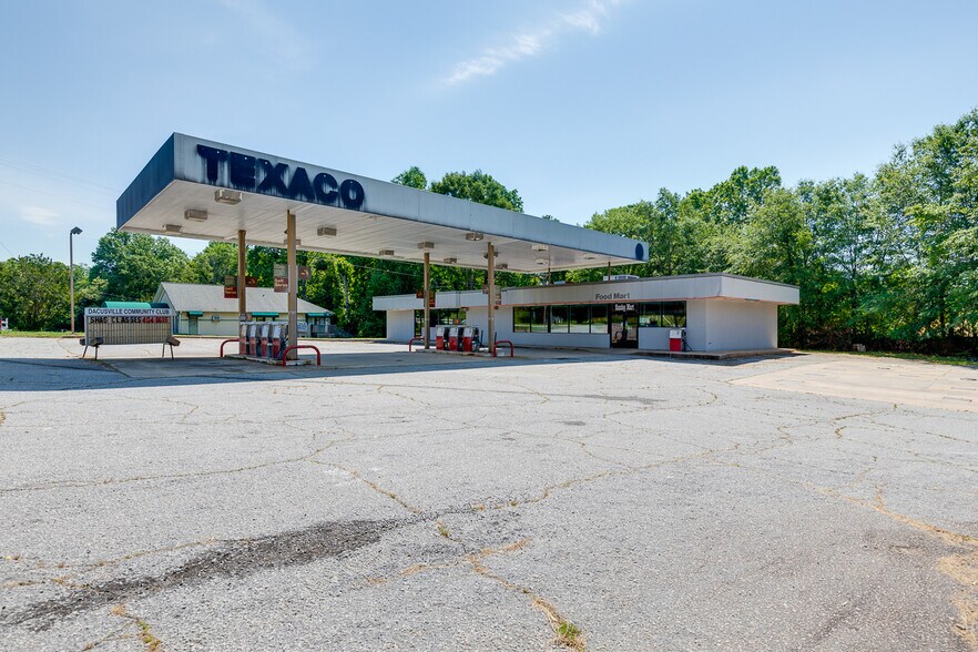 More Photos Of 2600 Earls Bridge Rd, Easley Convenience Store For Sale
