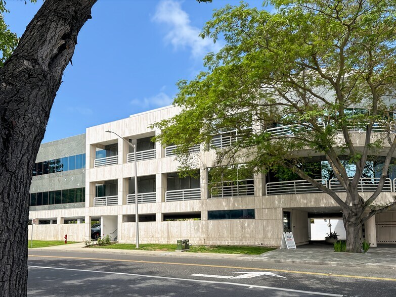 More Photos Of 200 Page Mill Rd, Palo Alto Coworking Space