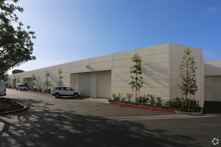 More Photos Of 30 Fairbanks, Irvine Research And Development For Lease