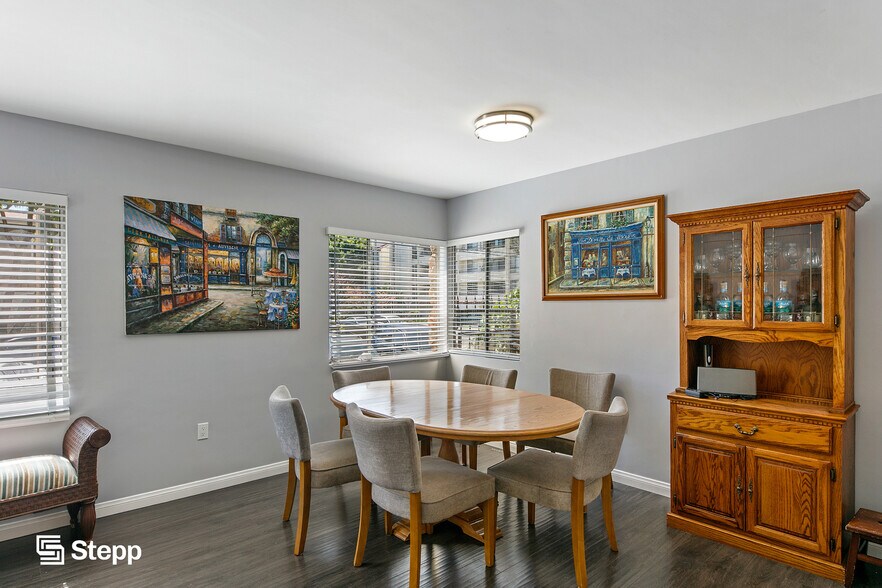 More Photos Of 1809 Appleton St, Long Beach Apartments For Sale