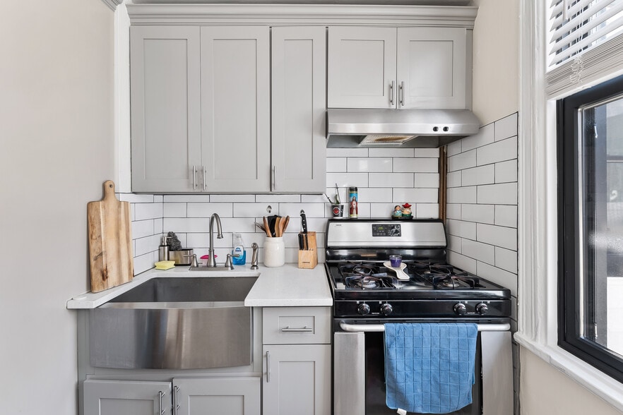 More Photos Of 179 Hackensack Plank Rd, Weehawken Multifamily For Sale