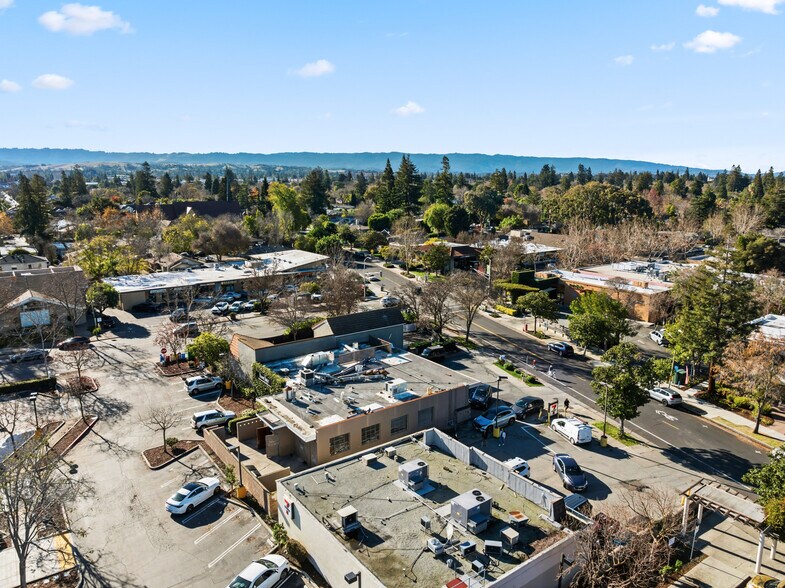 More Photos Of 702 Colorado Ave, Palo Alto General Retail For Sale