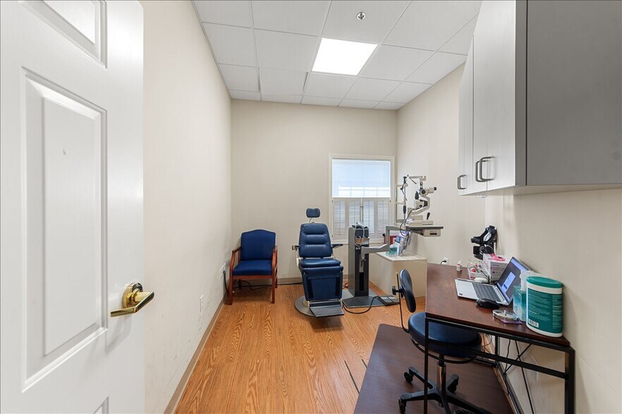 More Photos Of 2119 Post Rd, Fairfield Medical For Sale
