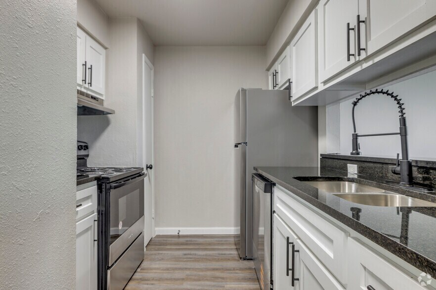 More Photos Of 11107 E Brady St, Tulsa Apartments For Sale