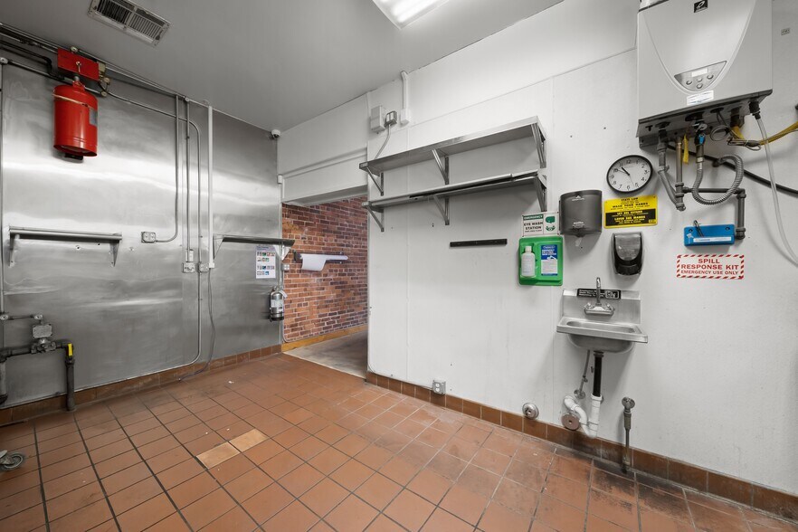 More Photos Of 1131 Broad St, San Luis Obispo Restaurant For Sale