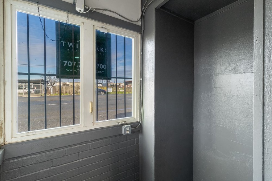 More Photos Of 1966 Broadway St, Vallejo Storefront For Sale