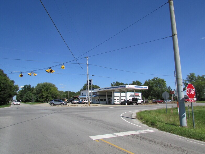 More Photos Of 5982 W State Road 32, Anderson Service Station For Sale