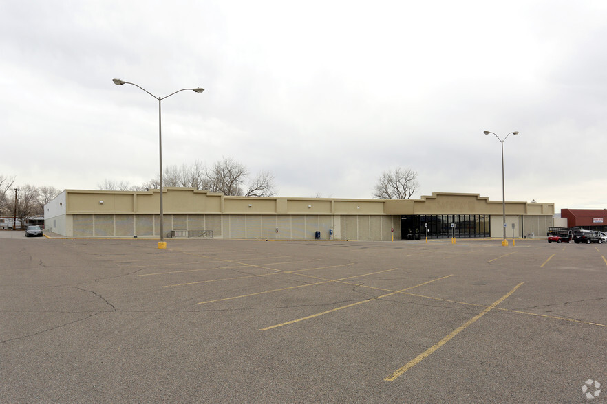 Primary Photo Of 617 W 29th St, Pueblo Department Store For Sale