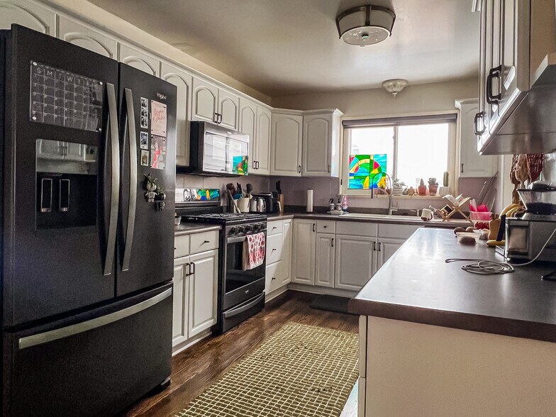 More Photos Of 3279 S Pearl St, Englewood Multifamily For Sale