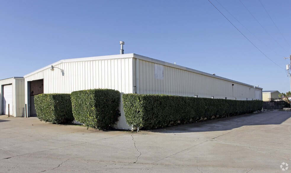More Photos Of 7700 Melrose Ln, Oklahoma City Unknown For Lease