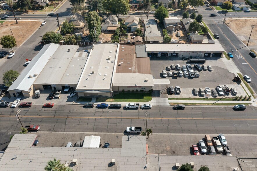 More Photos Of 401-409 N E St, Madera Warehouse For Sale