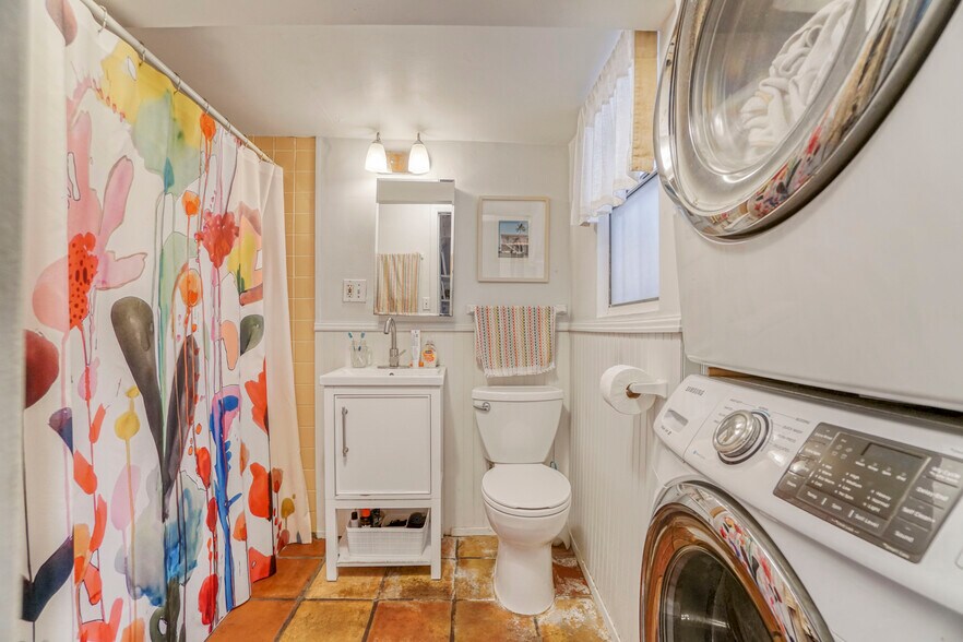 More Photos Of 2420 N Beachwood Dr, Los Angeles Multifamily For Sale