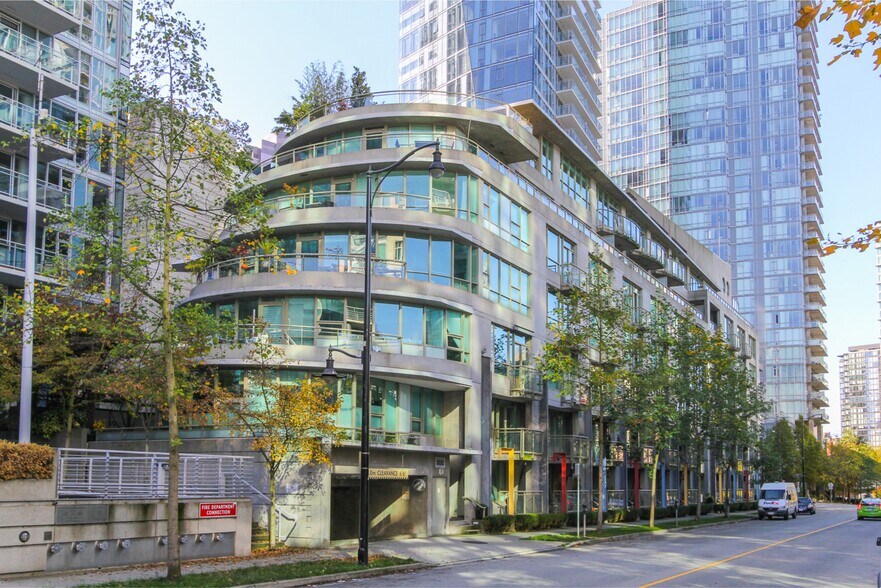 More Photos Of 1432 Hastings St W, Vancouver Office For Sale