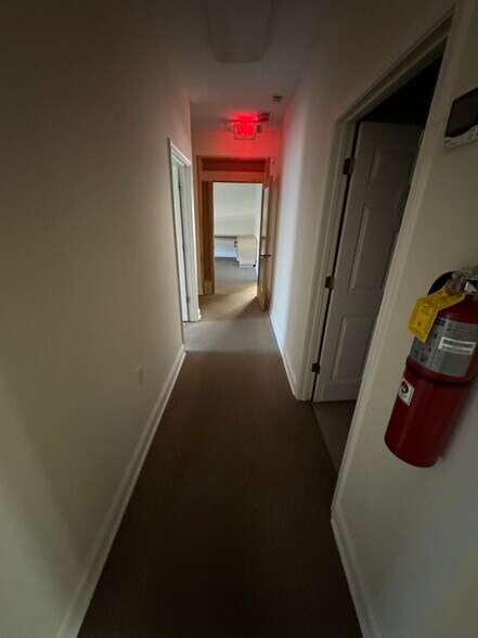 More Photos Of 1000 Loudermilk Dr, Marietta Unknown For Lease